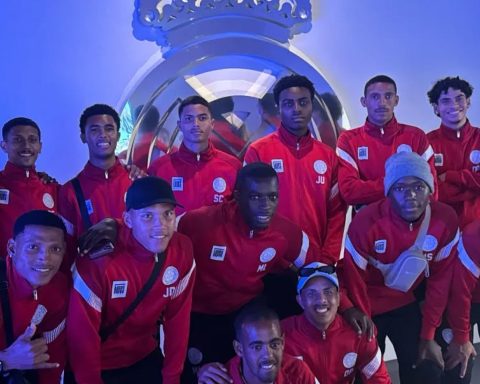 Cape Town teens pictured in Madrid