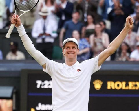 Jannik Sinner Wins Wimbledon, Eyes World No. 1 Finish