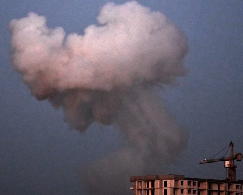 Russia hits Kyiv with a massive overnight barrage, killing at least four and injuring about 30. Missiles and Shahed drones struck homes and a central mall as diplomacy stalls and cross-border attacks escalate.
