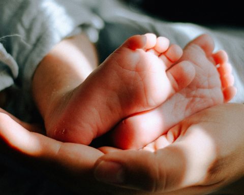 30-Year-Old Embryo Birth Sets Historic IVF Record in US