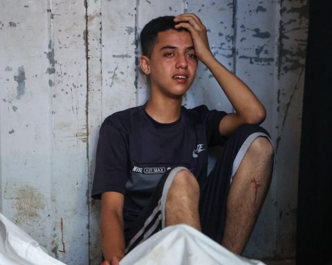 Gaza City Assault: Reserves Called Up as Famine Deepens