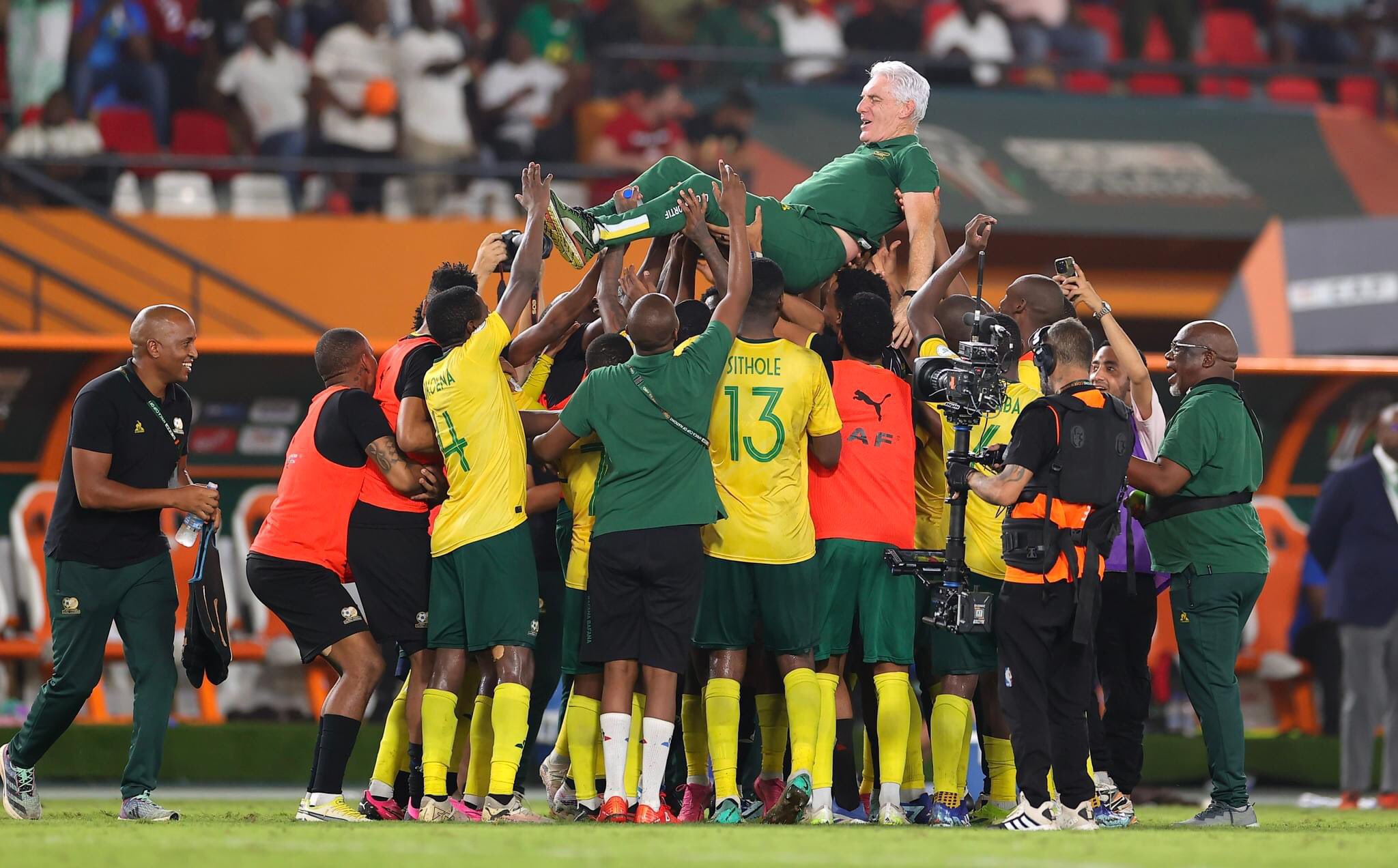 Bafana Bafana qualify for the 2026 FIFA World Cup after a 3–0 win over Rwanda, ending a 16-year wait and signaling South Africa’s return to football’s biggest stage under coach Hugo Broos.